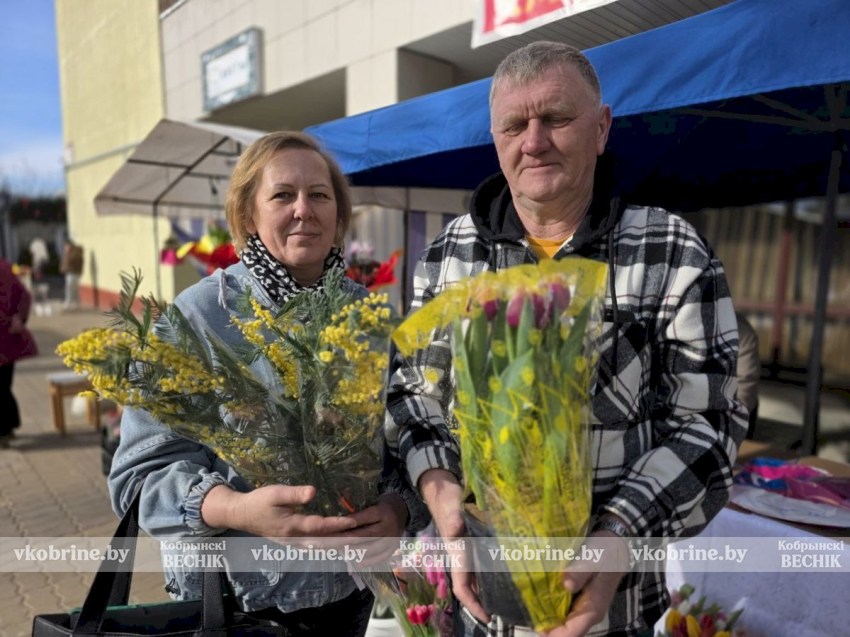 Цветочные ярмарки в Кобрине, посвященные Дню женщин (ФОТОРЕПОРТАЖ)
