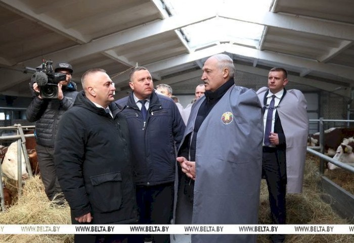 Бой посредничеству, «золотая жила» в АПК и новый этап требований. Итоги недели Президента