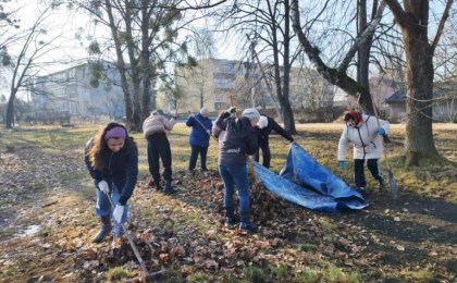 Лучший пример - перед глазами: в Еремичах прошел экологический субботник