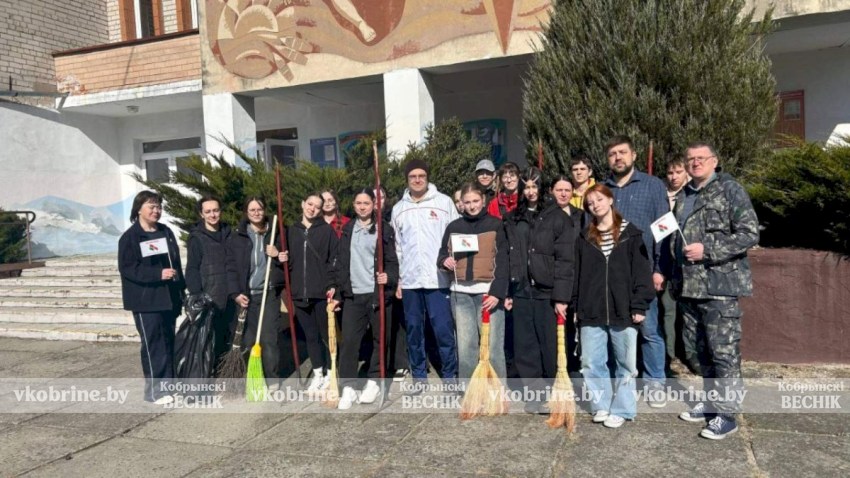 Когда взрослые - за классный отдых: в лагере «Волна-Любань» прошел масштабный субботник