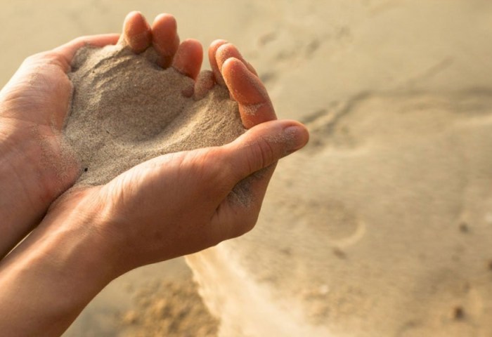 Дачникам на заметку: за самовольную добычу песка придется дорого заплатить