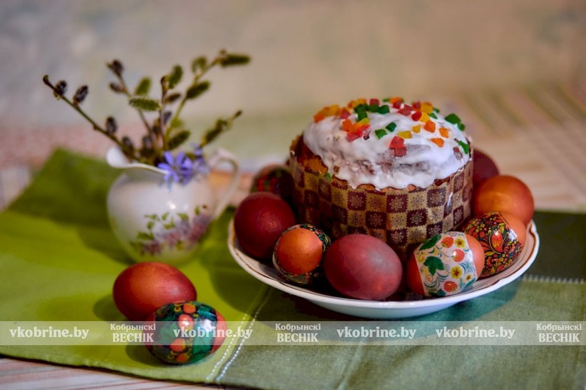 Поздравление руководства Кобринского района с праздником Пасхи