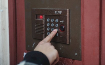 Минчанка отдала более 530 000 рублей за «замену» домофона