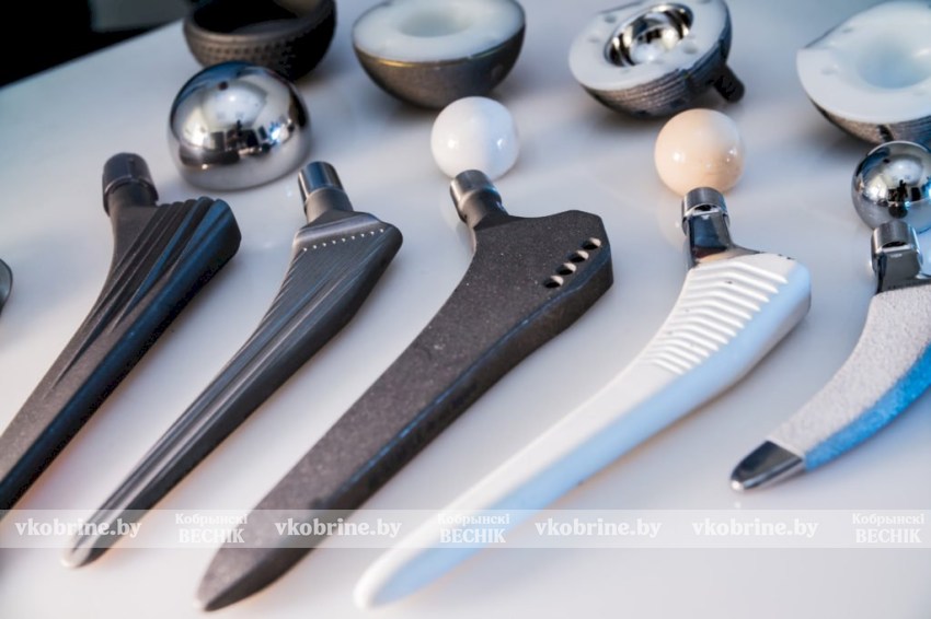 Стало известно, как долго в Беларуси ожидают замены тазобедренных суставов