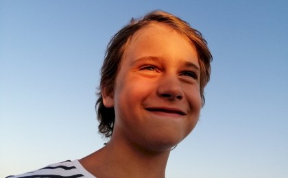 Сила семьи и надежда на помощь. Белорусу Даниилу Белякову постоянно нужно покупать медицинские препараты