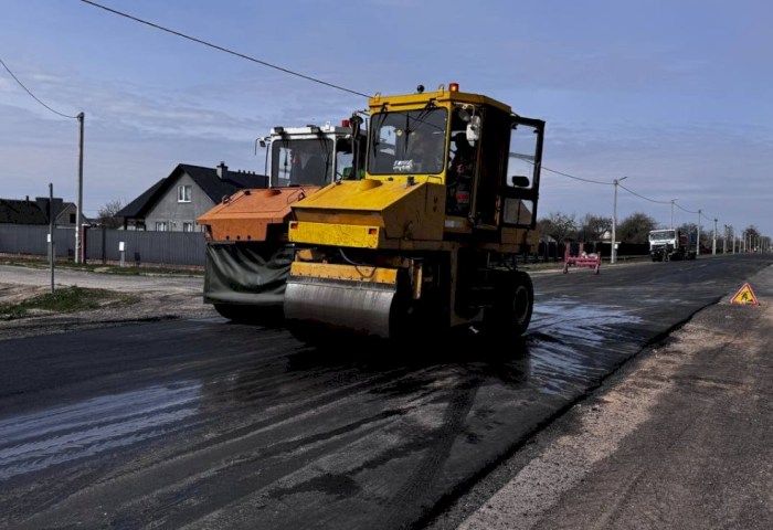 Время ровных дорог - дорожники преображают Залесье