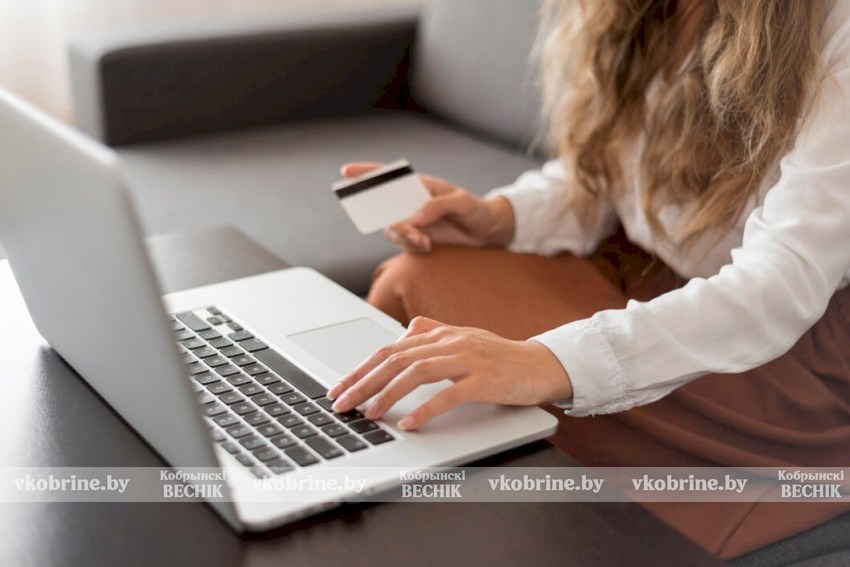 Сим-карта с сюрпризом: как продавец салона связи из Кобрина «вешала» кредиты на клиентов