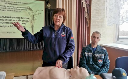 Трудный возраст: как не потерять ребенка и научить его ответственности, обсудили в Кобринском СПЦ