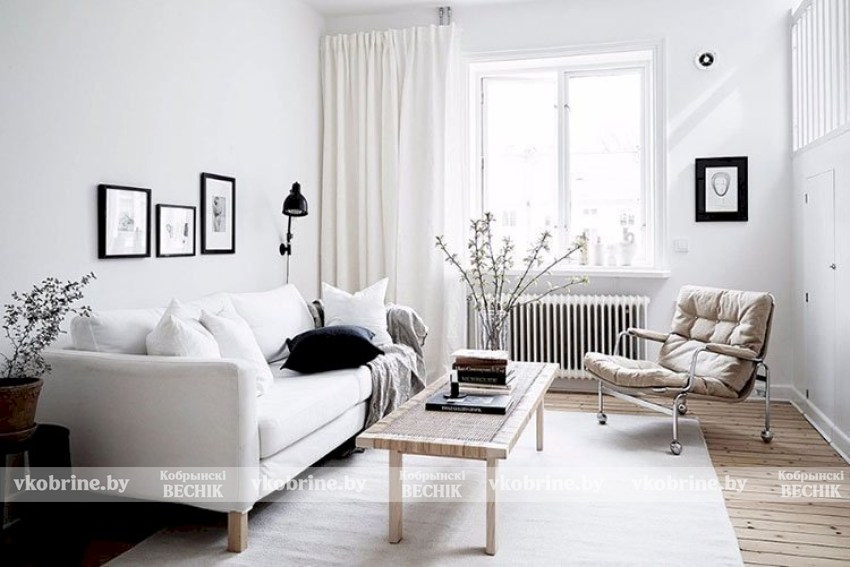 Красив не сам по себе, а в диалоге со светом и деталями. Белый цвет в интерьере