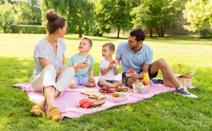 Идеальный пикник: 9 лайфхаков, которые спасут ваш отдых 