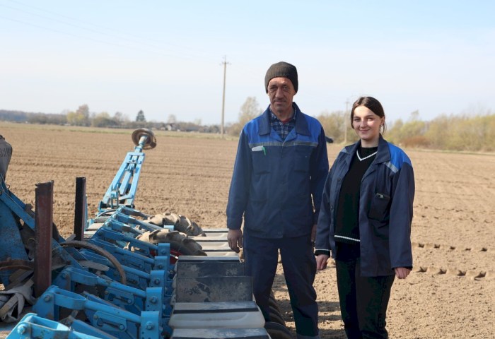 «Сладкий» гектар: в ОАО «Покровский» закладывают фундамент отличного урожая