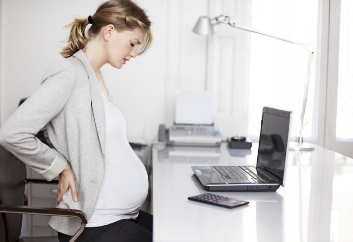 Свободный день в неделю, неполный рабочий день и запрет на сверхурочные - все о льготах для матерей