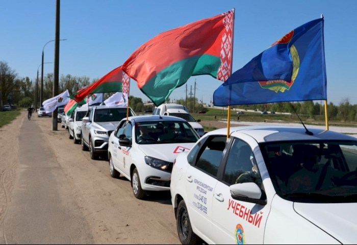 Автопробег «Дорогой Победы» прошел по памятным местам Кобринского района