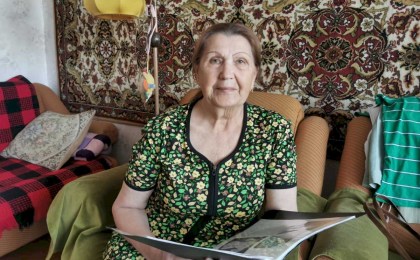 Там, где замолчали колыбельные: пепел родного дома и живая память Марии Хомук, родившейся в деревне Орел