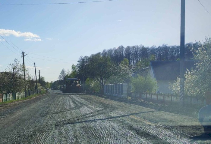 Благоустройство в действии: в д. Рыбна обновили улицу Центральную