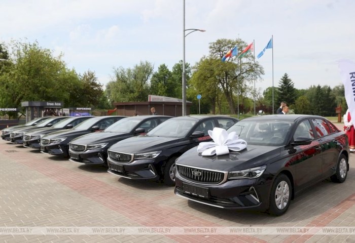 Автопарк Кобринской ЦРБ пополнился новым медицинским транспортом