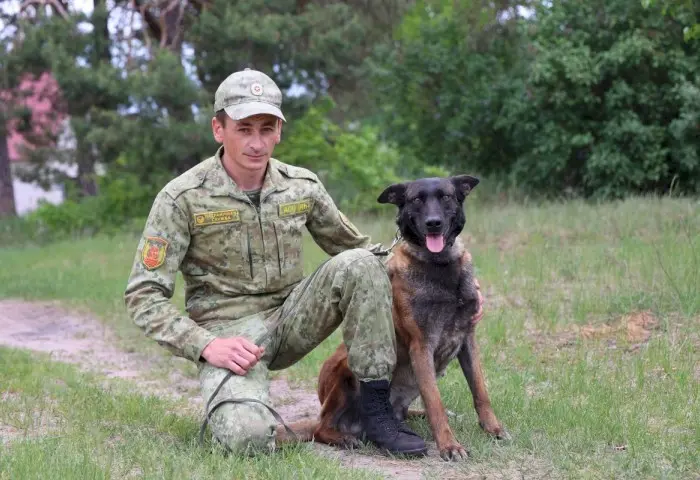 Начальник кинологической службы Александр Тетерук: «За спиной – Родина, впереди – граница, а дома – родные»