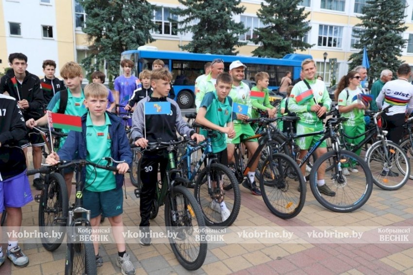Кобринщина встречает велопробег!