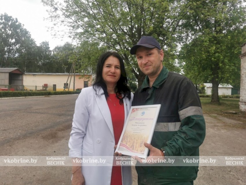 Праздничный визит: Елена Злотник поздравила коллектив и руководство Грушевского РМЗ