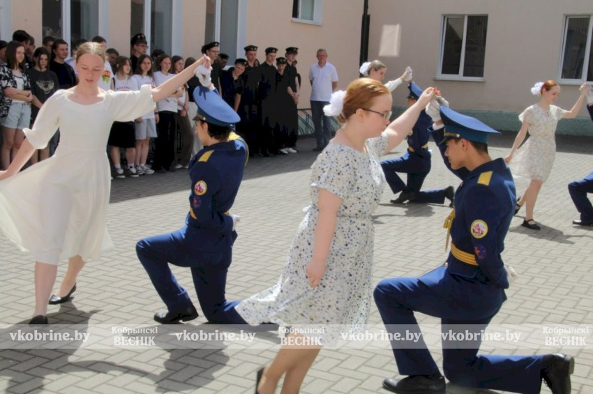 Дружба без границ: кадеты Кобрина встретились с представителями клуба „Витязь“ из Нижнего Тагила