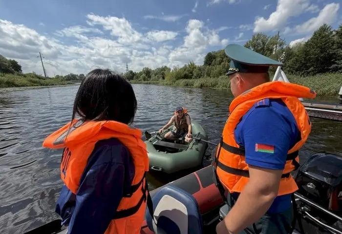 «Водный дозор» на страже безопасности: в Кобринском районе усиливают контроль за местами купания