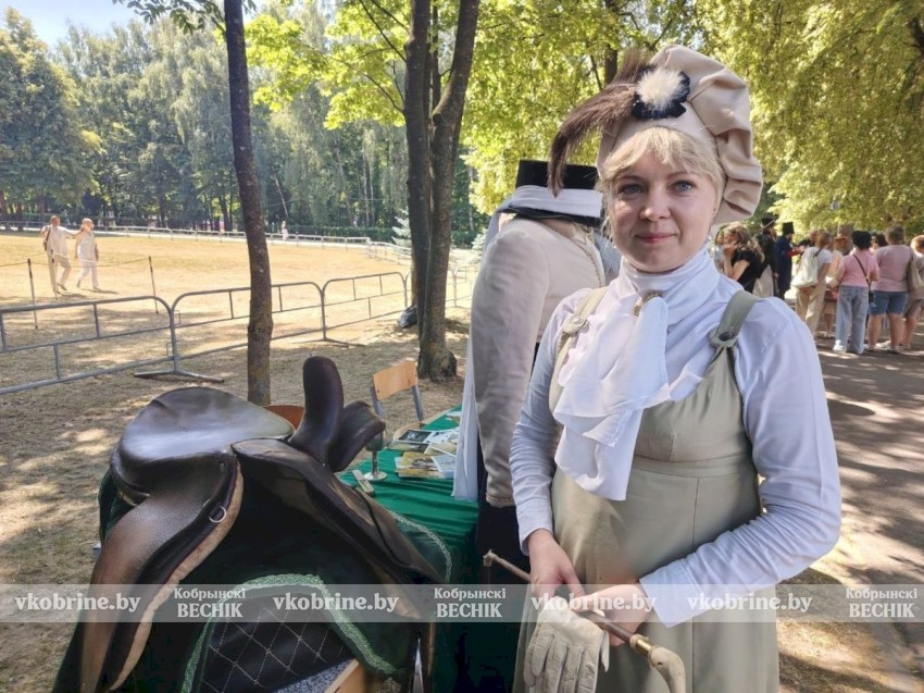 Кобрин погрузился в 1812 год: парад, бальные танцы и реконструкция боя. ФОТОРЕПОРТАЖ