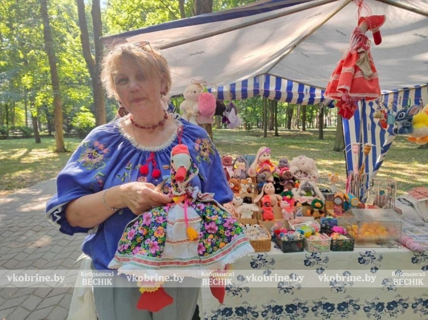 Мыльное шоу, мощные байки и море музыки: молодежный праздник в Кобрине удался на славу! ФОТОРЕПОРТАЖ