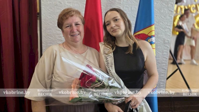 Ловим лучшие моменты с выпускного в колледже сферы услуг (ФОТОРЕПОРТАЖ)