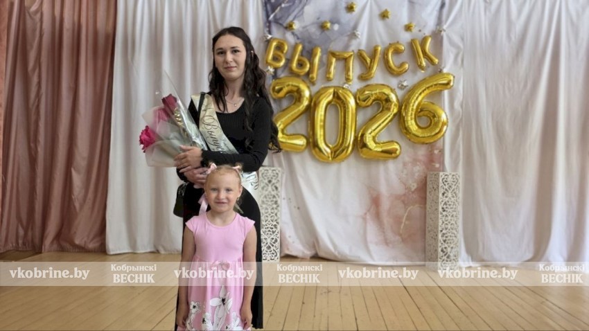 Ловим лучшие моменты с выпускного в колледже сферы услуг (ФОТОРЕПОРТАЖ)