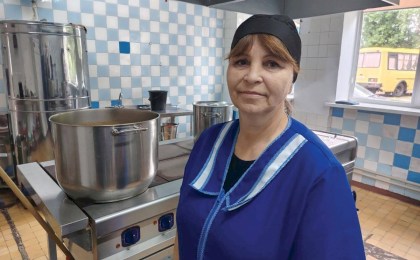 Вкусно, сытно, от души: как Лариса Емельянова кормит аграриев ОАО «Городец-агро»