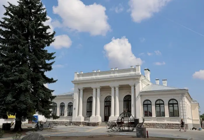 Обновленный ЗАГС откроет двери со дня на день:  как оживает архитектурная жемчужина Кобрина