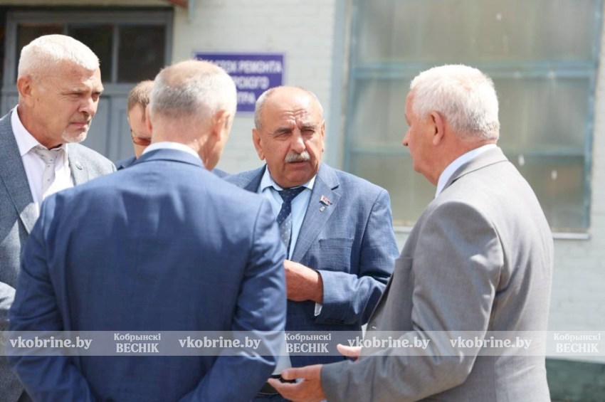 Курс на модернизацию: в ходе рабочего визита Петр Пархомчик оценил промышленный потенциал Кобринского района