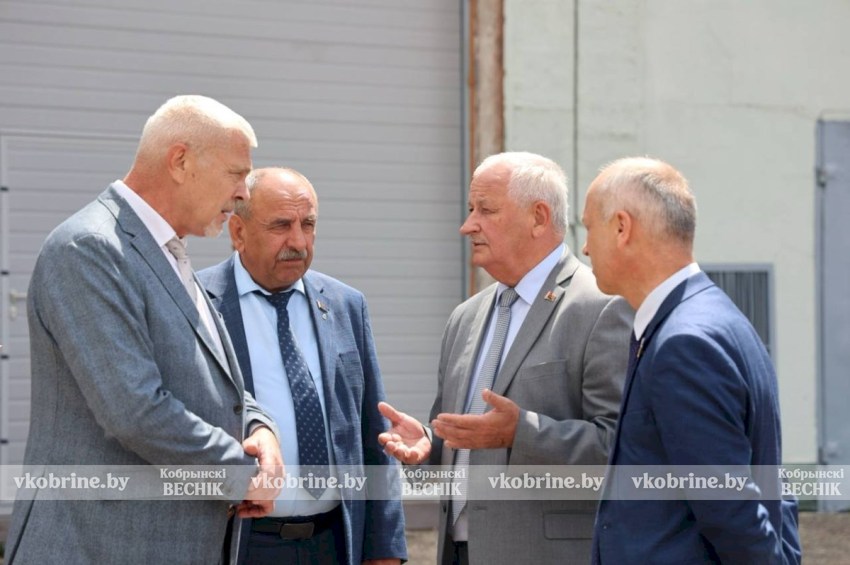 Курс на модернизацию: в ходе рабочего визита Петр Пархомчик оценил промышленный потенциал Кобринского района