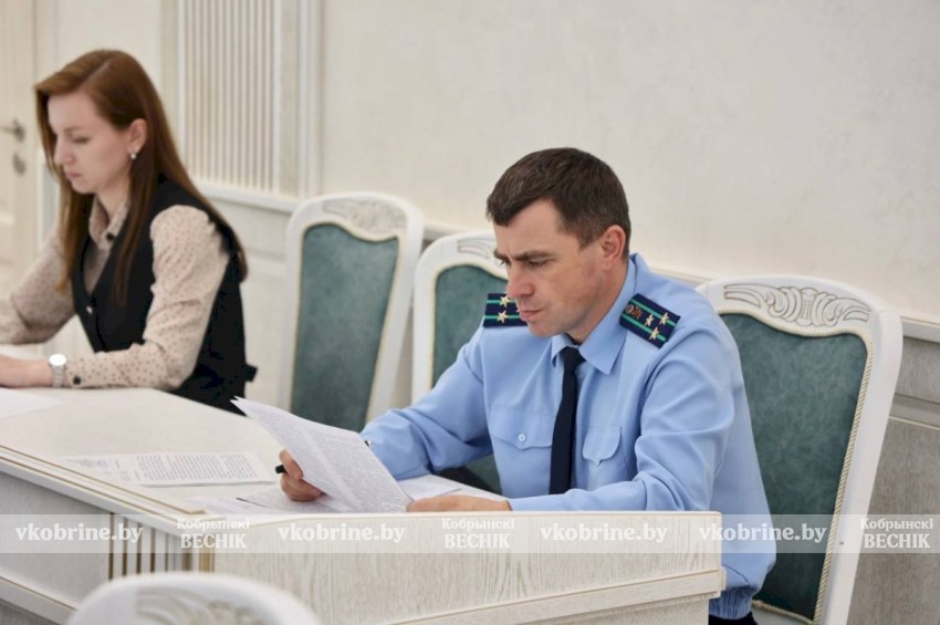 В Кобрине обсудили демографию и защиту детей с участием замминистра Юлии Бердниковой