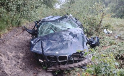 Цена опасной скорости: в ночной аварии под Дивином погиб подросток, еще трое госпитализированы