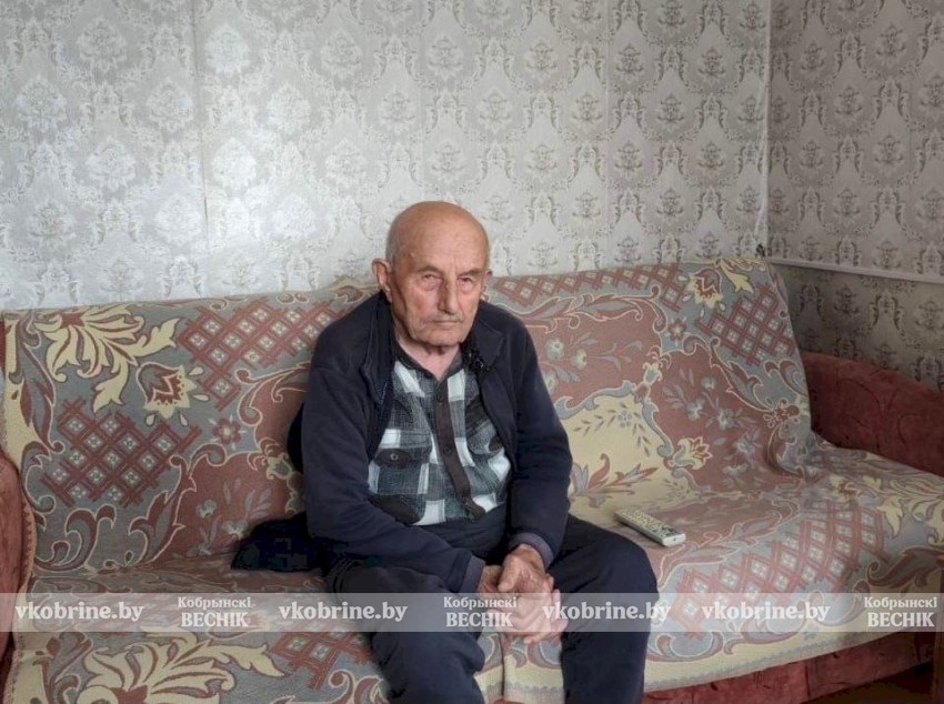 Корни держат крепко: старейший житель Повитья Павел Собчук отметил 95-летие в родном доме