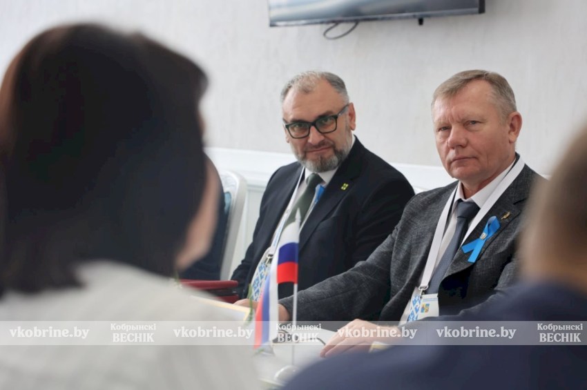 Общая память - общее будущее: Кобринский район и Калининский округ Тверской области подписали Соглашение о сотрудничестве