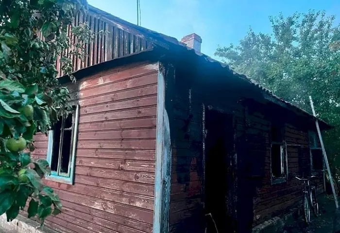 В Кобрине мужчина погиб при ночном пожаре в арендованной квартире