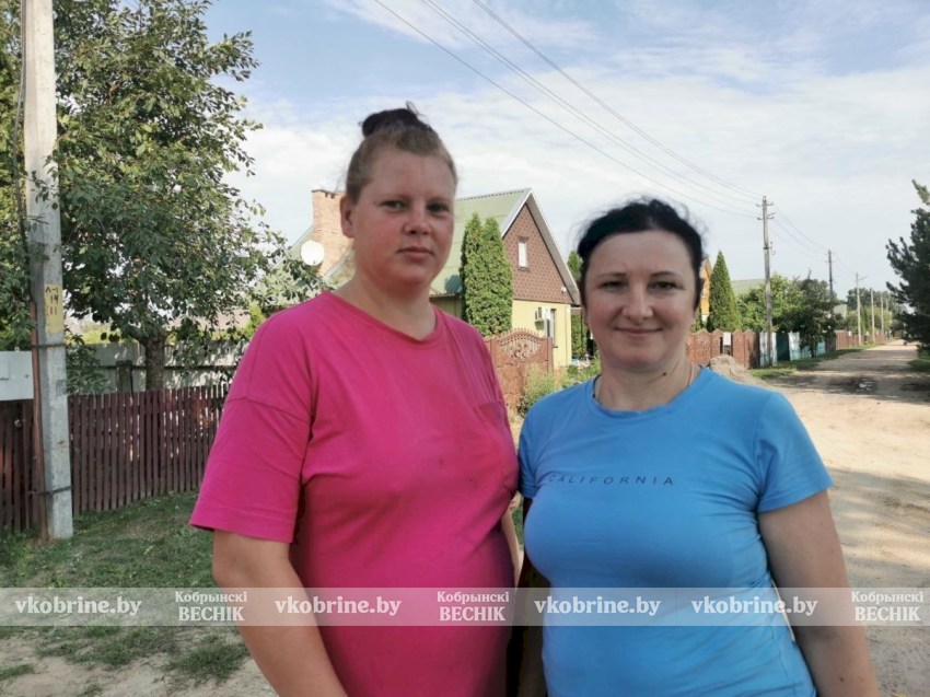 Подростки против чужого горя: юные волонтеры БРСМ вернули уют пострадавшей от пожара семье Гаврилюк-Лазаревых