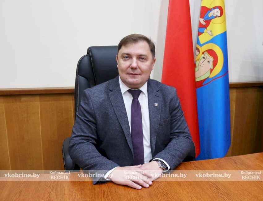 Александр Мартынюк, заместитель председателя райисполкома: «Работники строительной отрасли делают Кобринщину краше, а жизнь кобринчан – комфортнее»