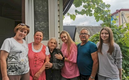 Долгой жизни светлый след: как любовь и благодарность согревают 95-летний юбилей Анны Савчук