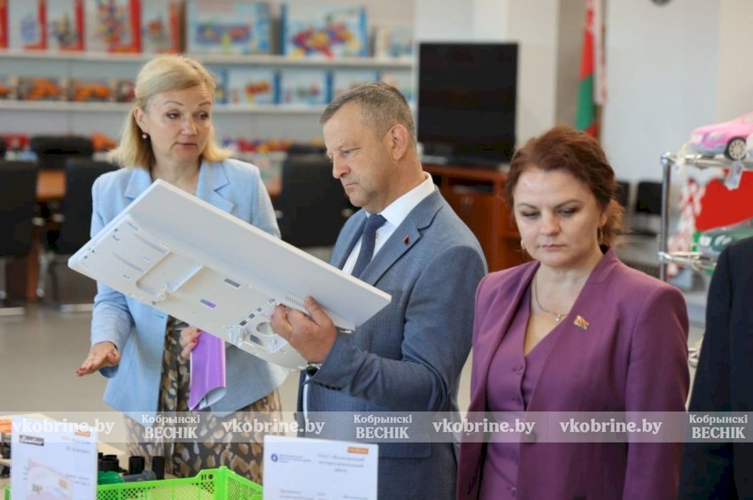 В фокусе - Кобринщина: замминистра экономики Алеся Абраменко проверила ход реализации ключевых инвестпроектов региона