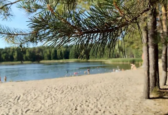 Идеальный финал лета на берегу Верхолесского озера. ФОТОФАКТ