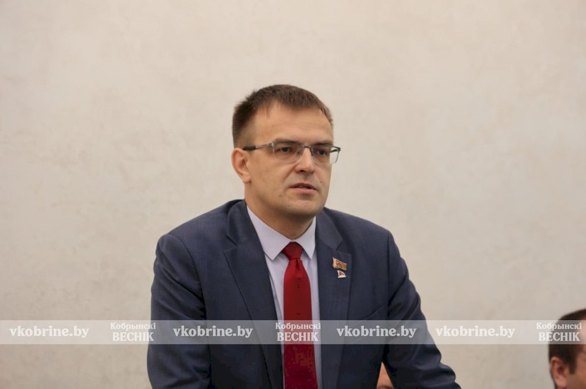 Кобринский район на пороге учебного года: откровенный разговор с Александром Шеметюком