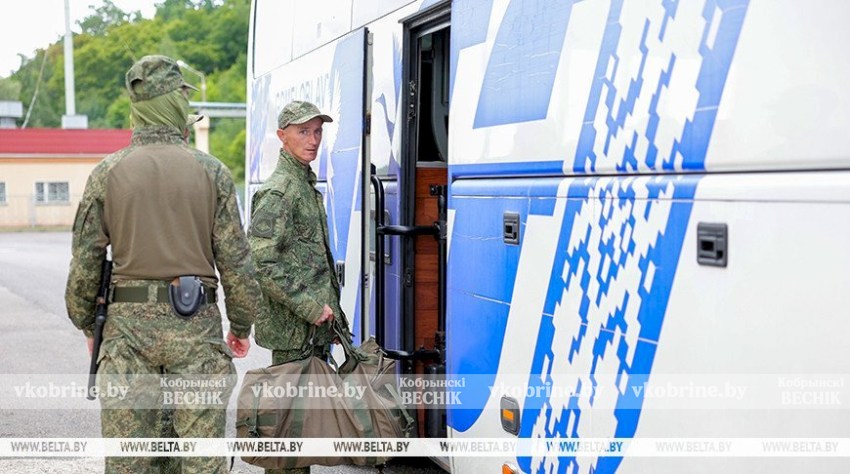 «Скорее обнять родных». Обмен военнопленными между Россией и Украиной провели на территории Беларуси