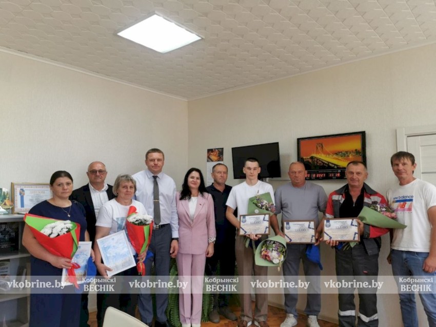 Земной поклон за каравай: передовики ДСУП «Сельхоз-Повитье» получили заслуженные награды