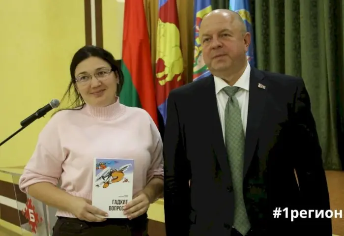 Экологическая культура и вклад каждого: Министр информации Дмитрий Жук встретился с коллективом ПУП «Брестские традиции»