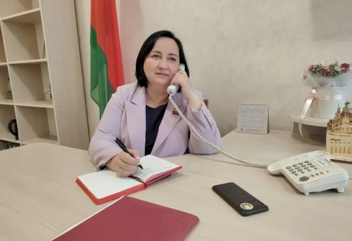 Диалог с людьми, школьный контроль и ставка на молодых: насыщенная рабочая неделя депутата Полины Василюк в округе