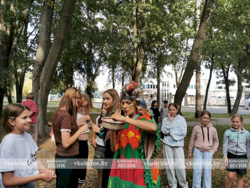 Кобринский парк превратился в ожившую сказку. ФОТОФАКТ