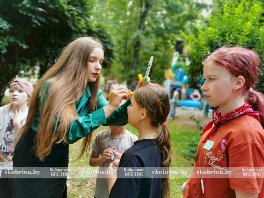 Кобринский парк превратился в ожившую сказку. ФОТОФАКТ